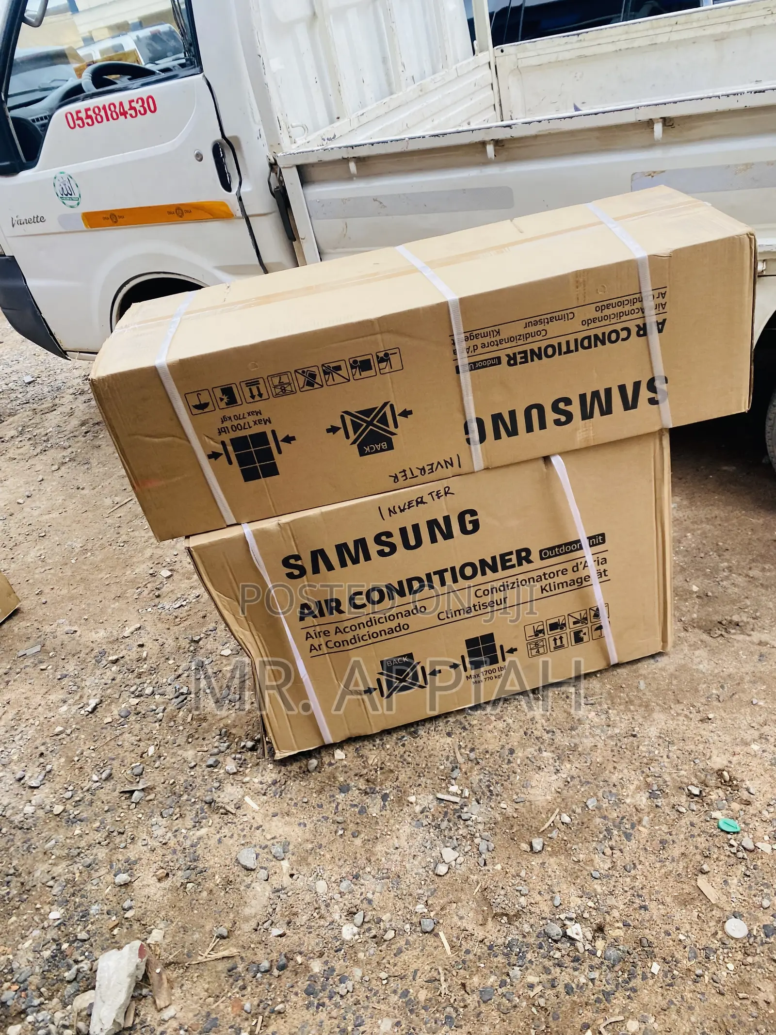 Split Type Samsung 2.5hp Inverter Air Conditioner(White).