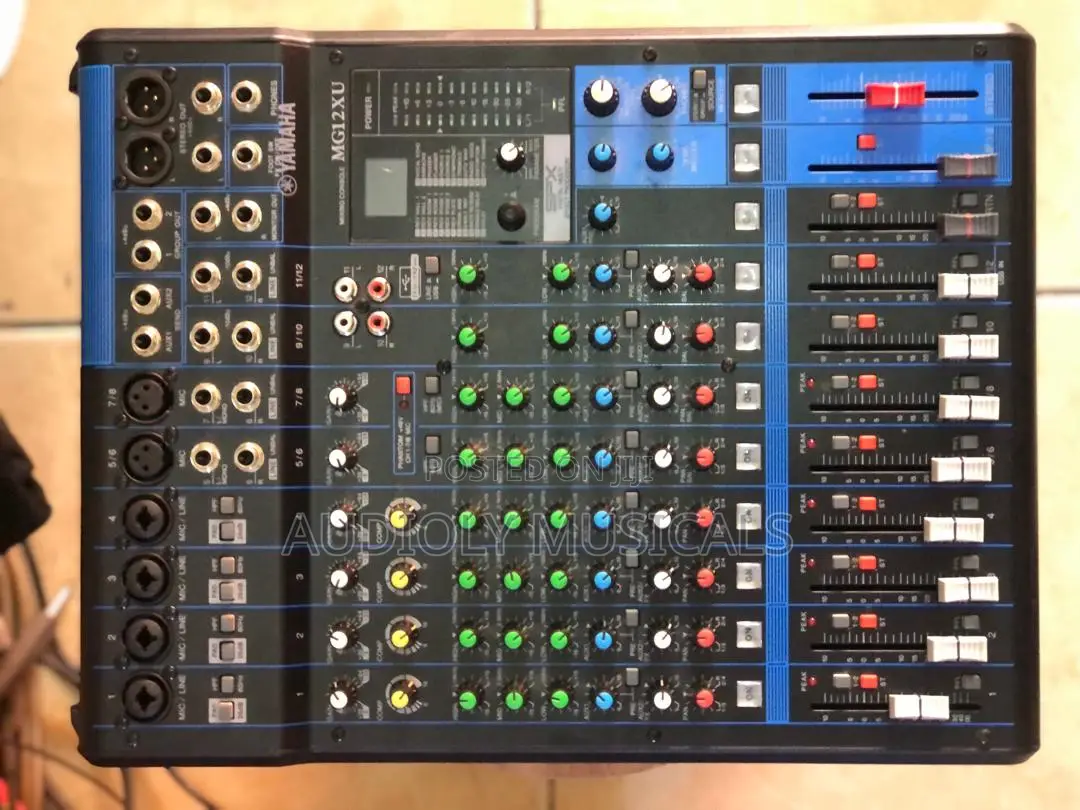Yamaha Mg12xu 12-Input 4-Bus Analog Mixer With Effects