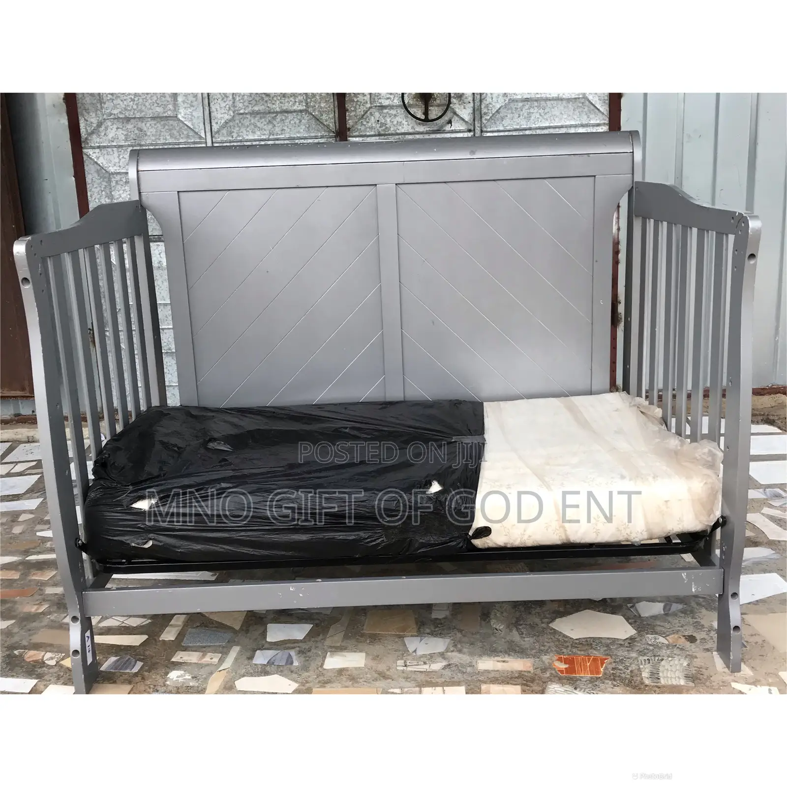 Alice 3-in-1 Full Panel Convertible Mini Crib, Storm Grey,