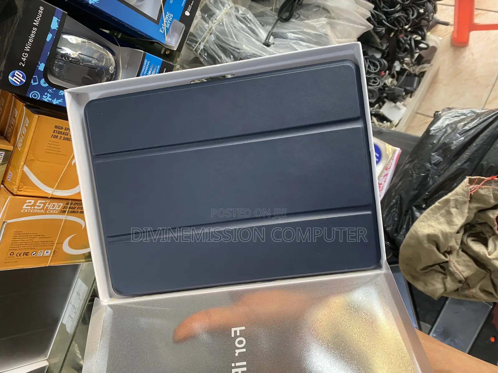iPad 10.2 , 10.5 Original Smart Case With Pen Slot