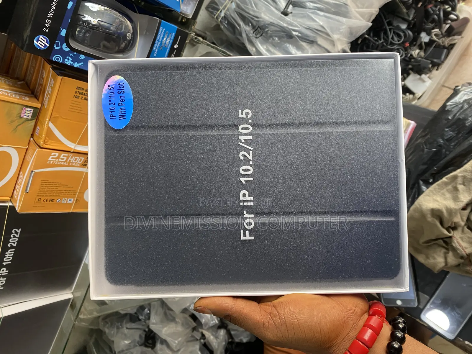 iPad 10.2 , 10.5 Original Smart Case With Pen Slot
