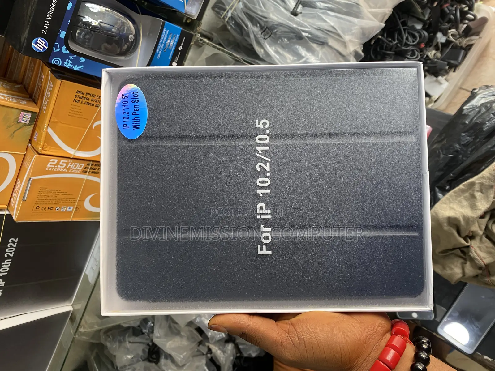 iPad 10.2 , 10.5 Original Smart Case With Pen Slot