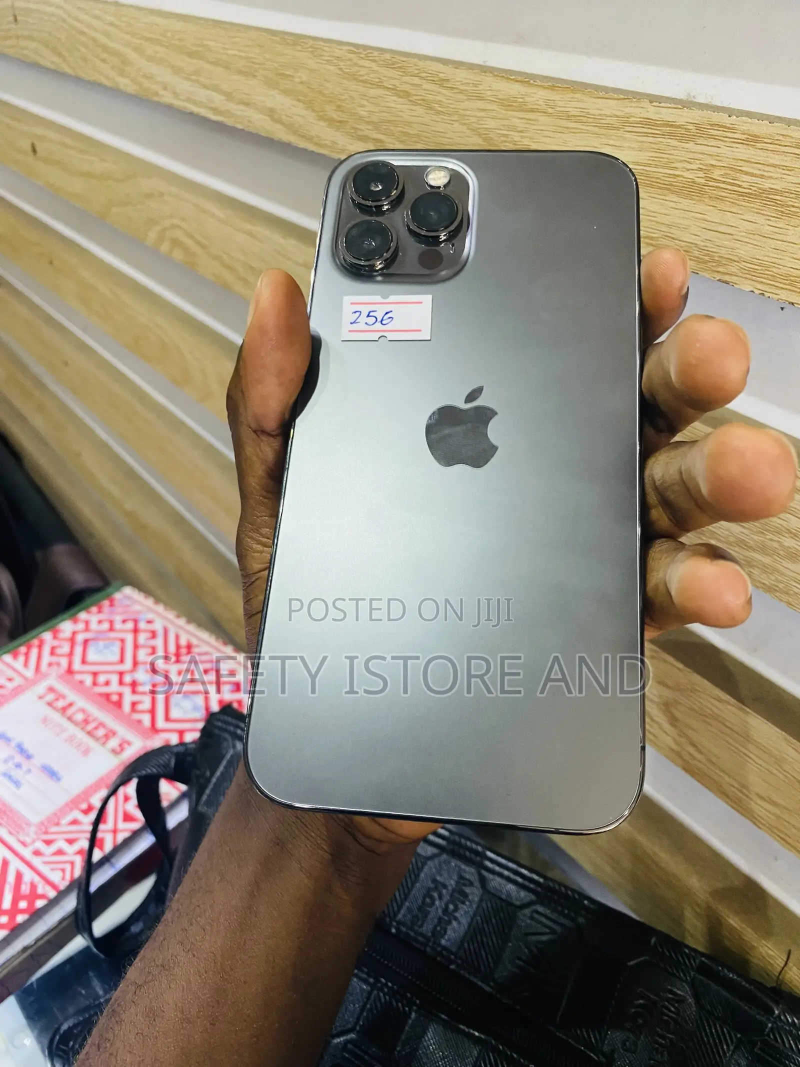 New Apple iPhone 12 Pro Max 256 GB Black