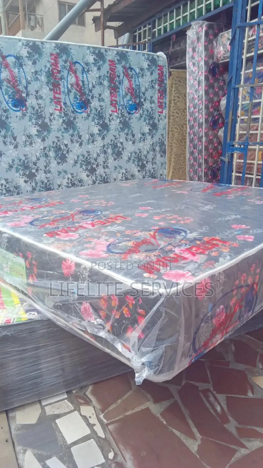 Comfortable Mattress 12" Queen Size