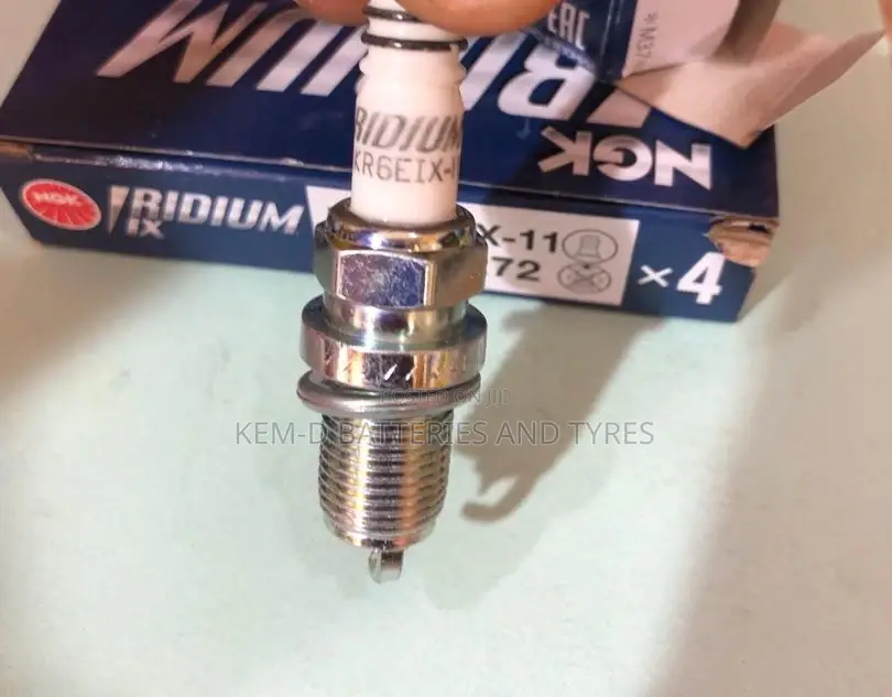 NGK 6418 BKR6EIX-11P Iridium Spark Plug ( 3764 ) ( 4272 )