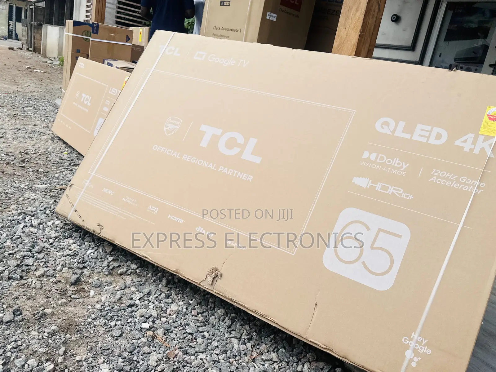 QLED UHD Smart Glossy Screen 65”C645 Tv.