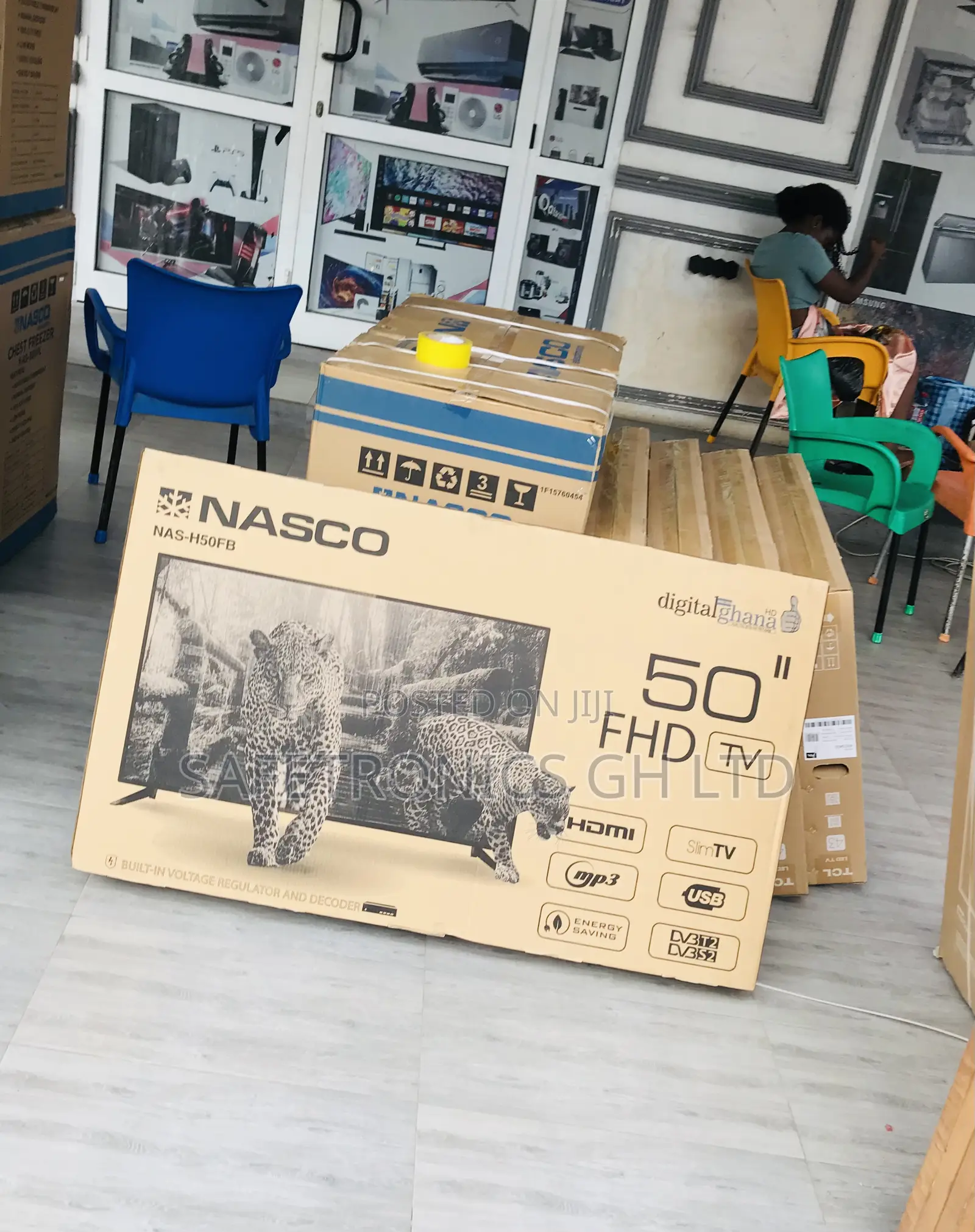 Digital Satellite 50 Inches Glossy Led Electric Black Nasco