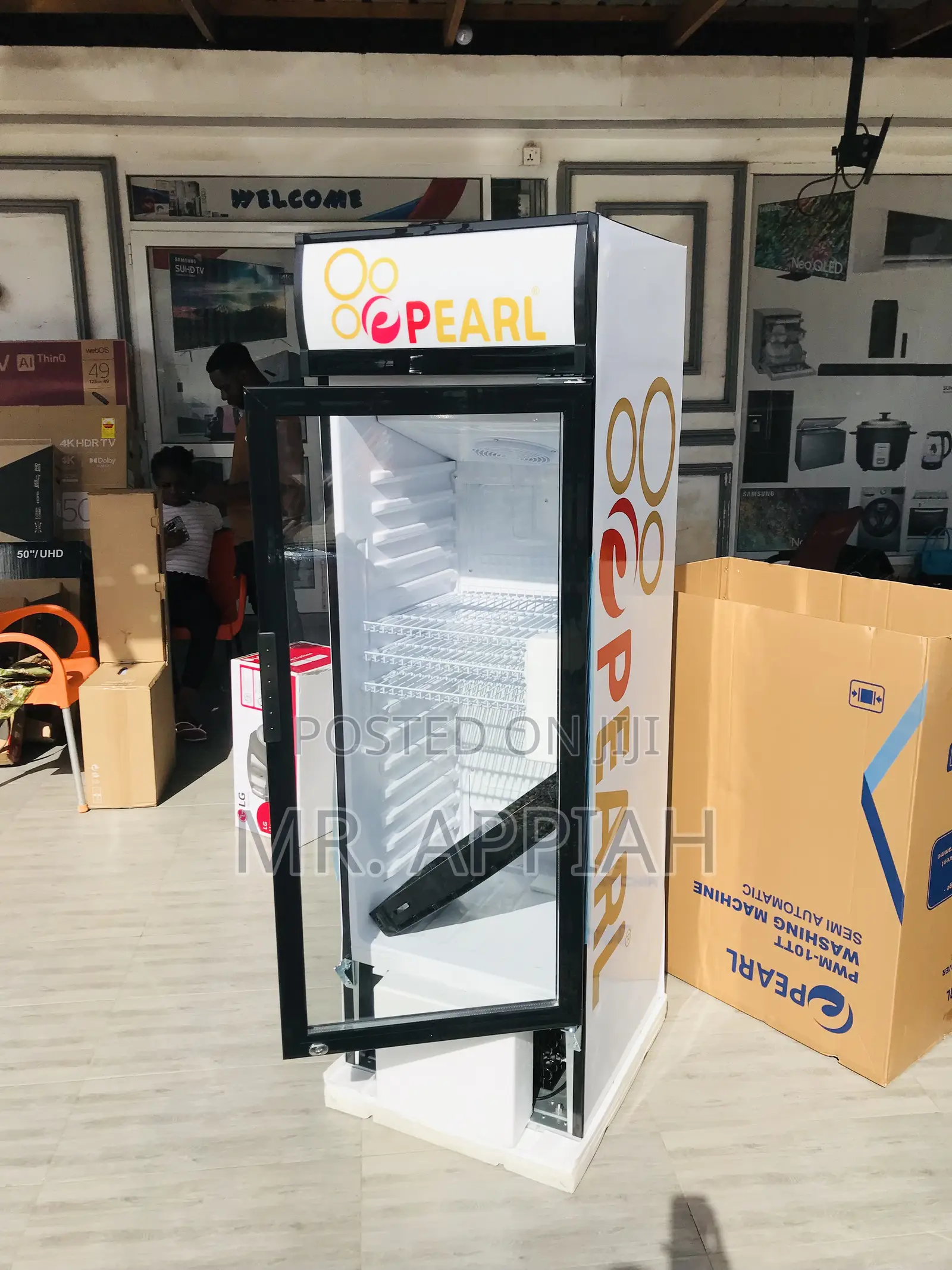 Single Door Electric PVC 316 Pearl Display Fridge