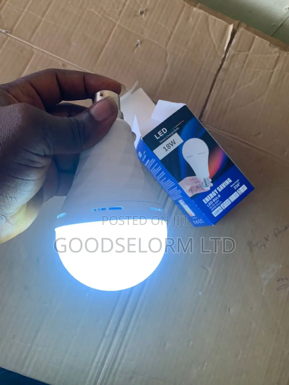9wàtts EMERGENCY Light BULB