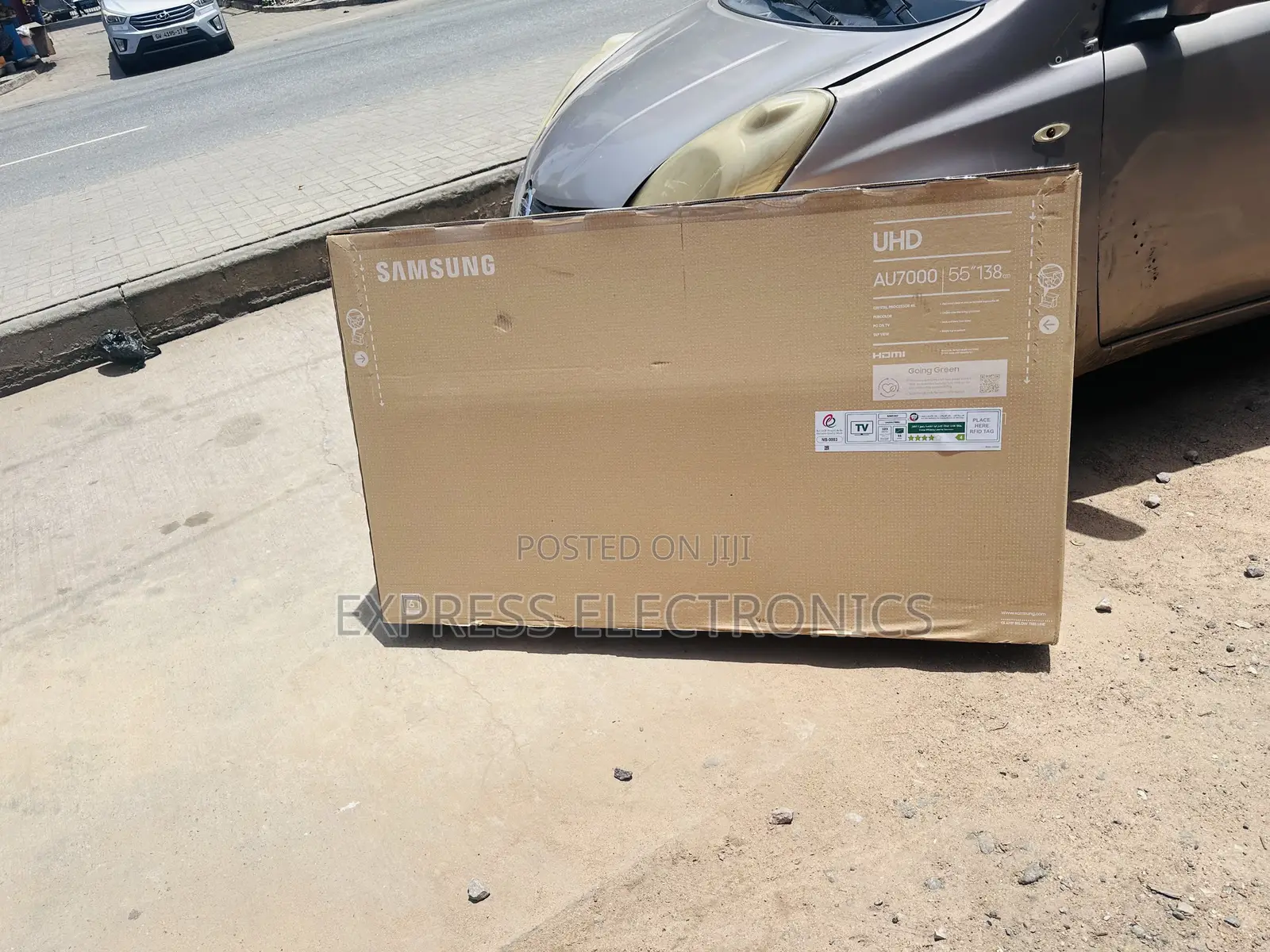 Ultra Slim UHD Smart Glossy LED Screen 55”Cu80000