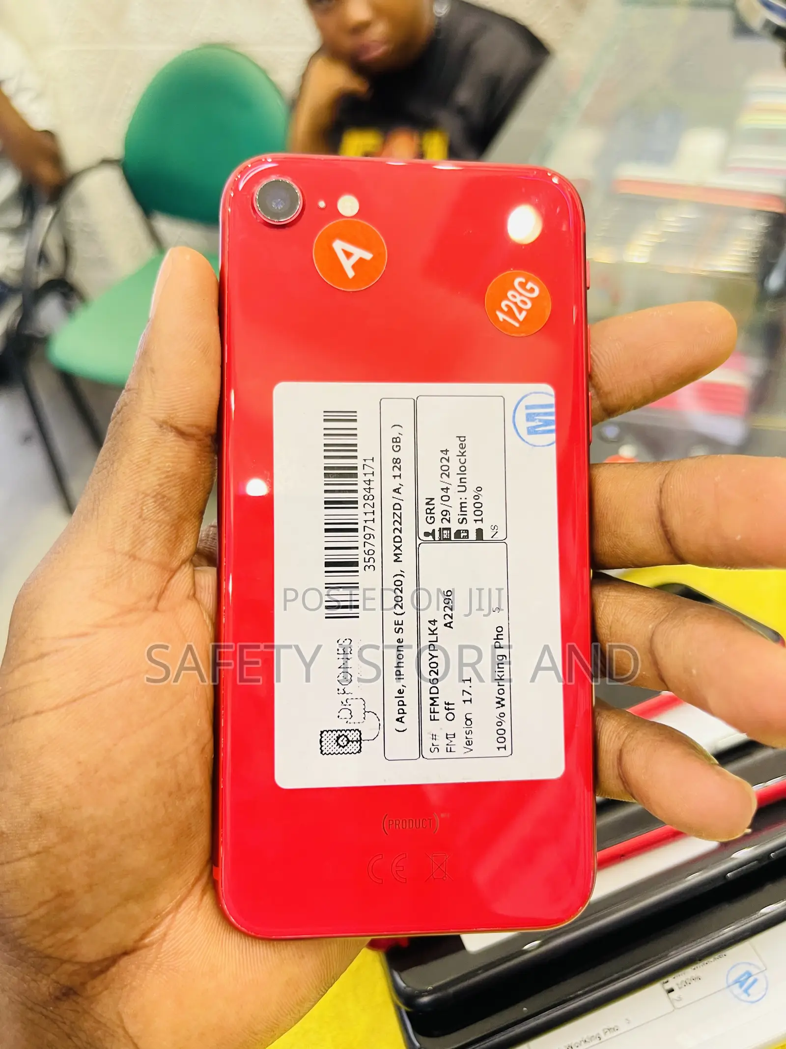 New Apple iPhone SE (2020) 128 GB Red
