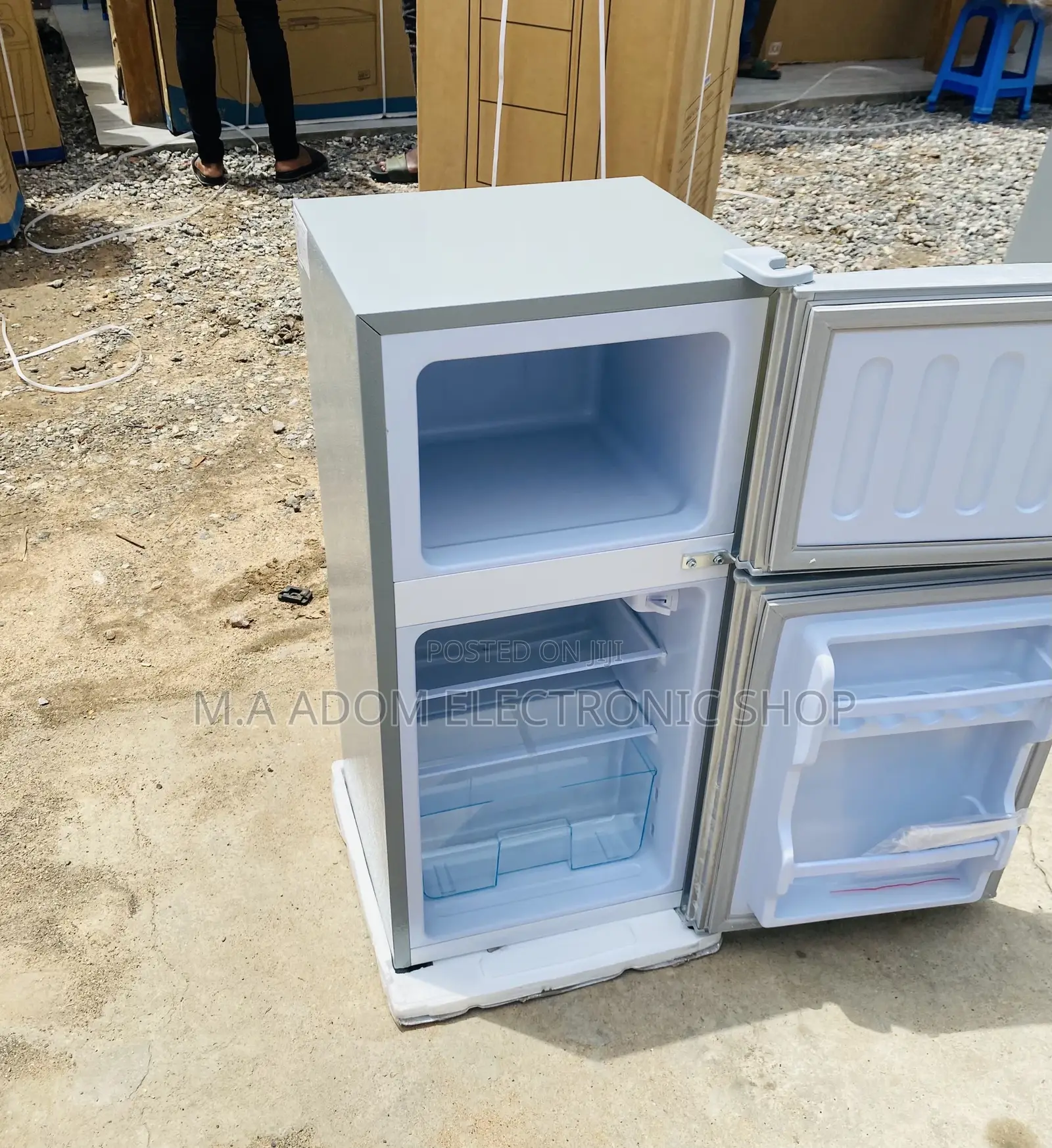Sleek Design Nasco 86ltr Table Top Double Door Fridge.