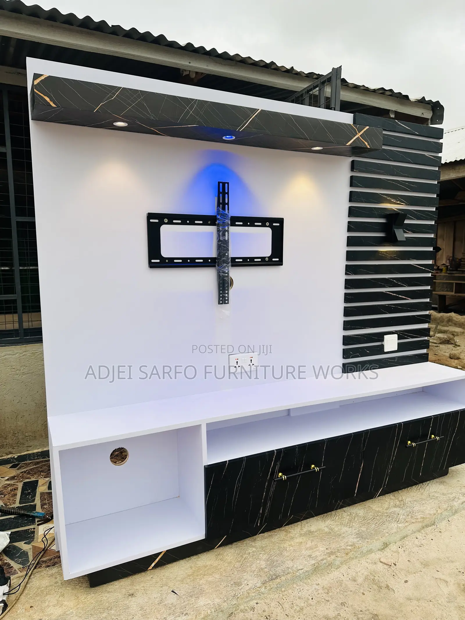Original Led Tv Stand
