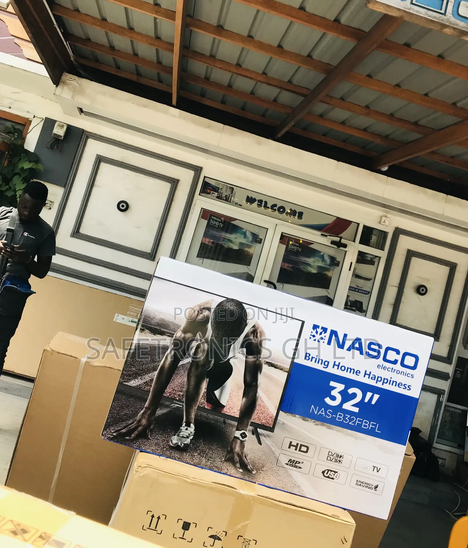 Glossy Nasco Electric  Satellite Digital 32 Inches Led T