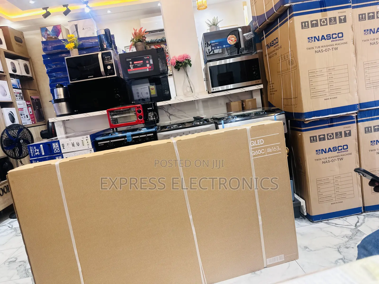 A New Slim Qled Samsung 65”Q60c.