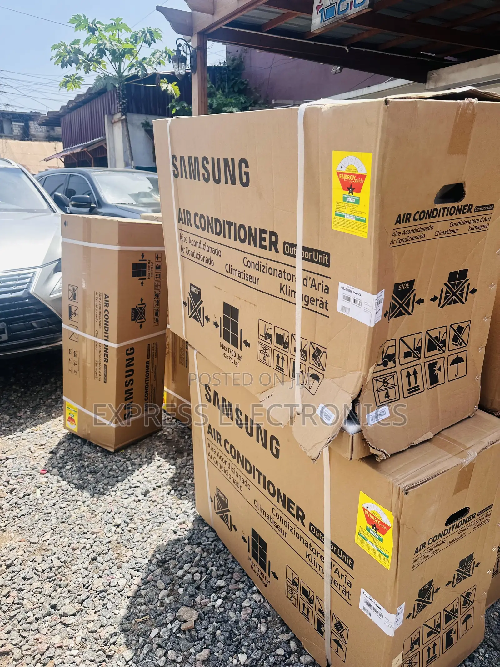 Available Now White Samsung Split R410 Gas 2.5hp