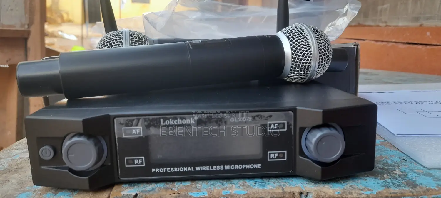 Handheld Wireless Microphone