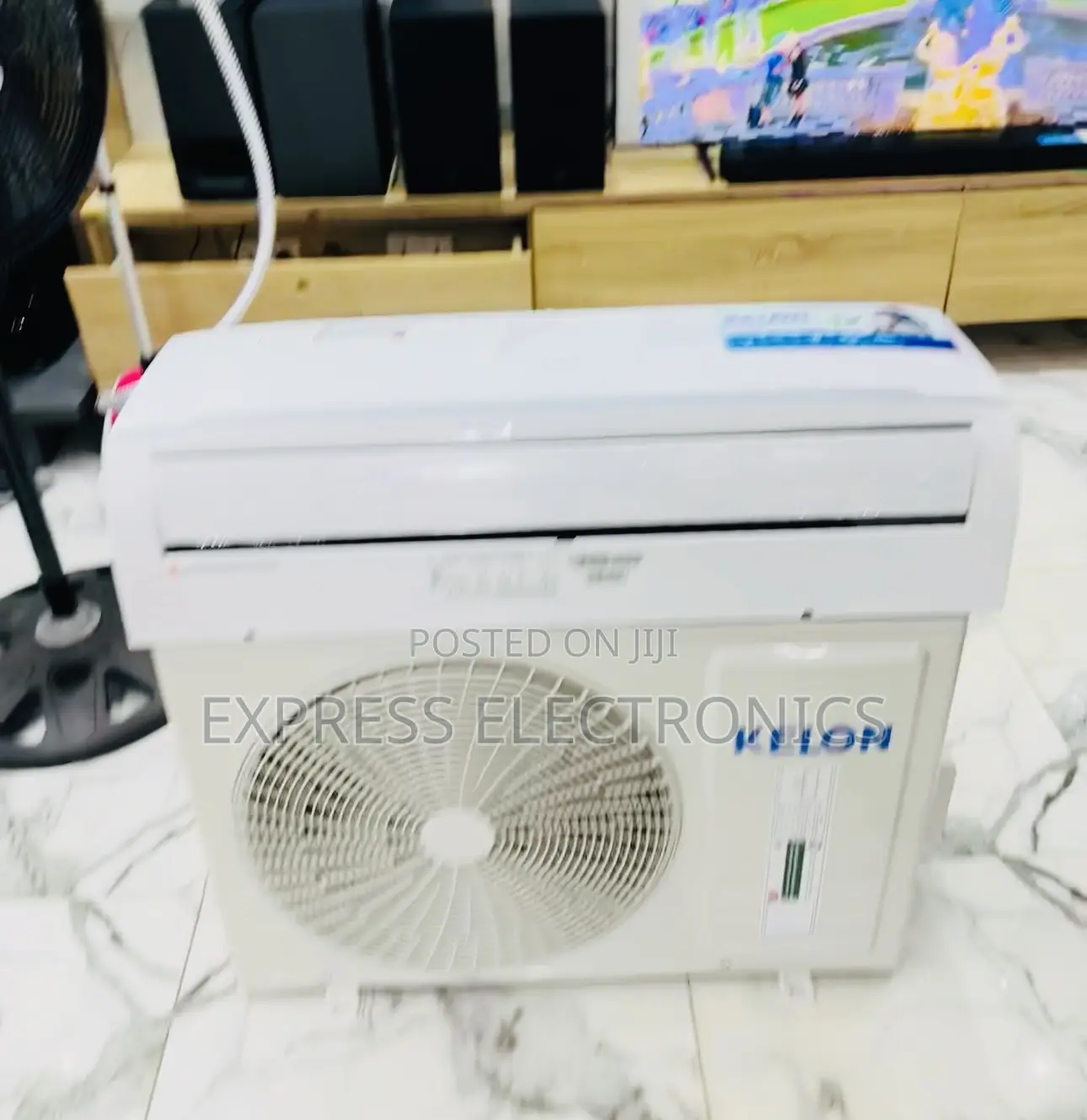 Kelon Split R410 Gas White AC 1.5hp Dehumidifier