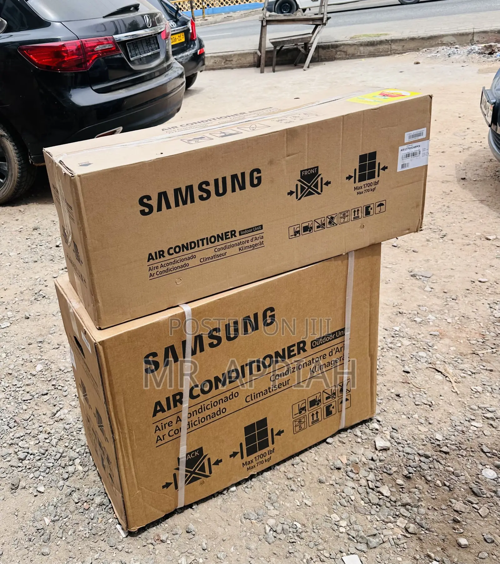 Adorable Samsung 2.0hp Split Type Air Conditioner(White).😊