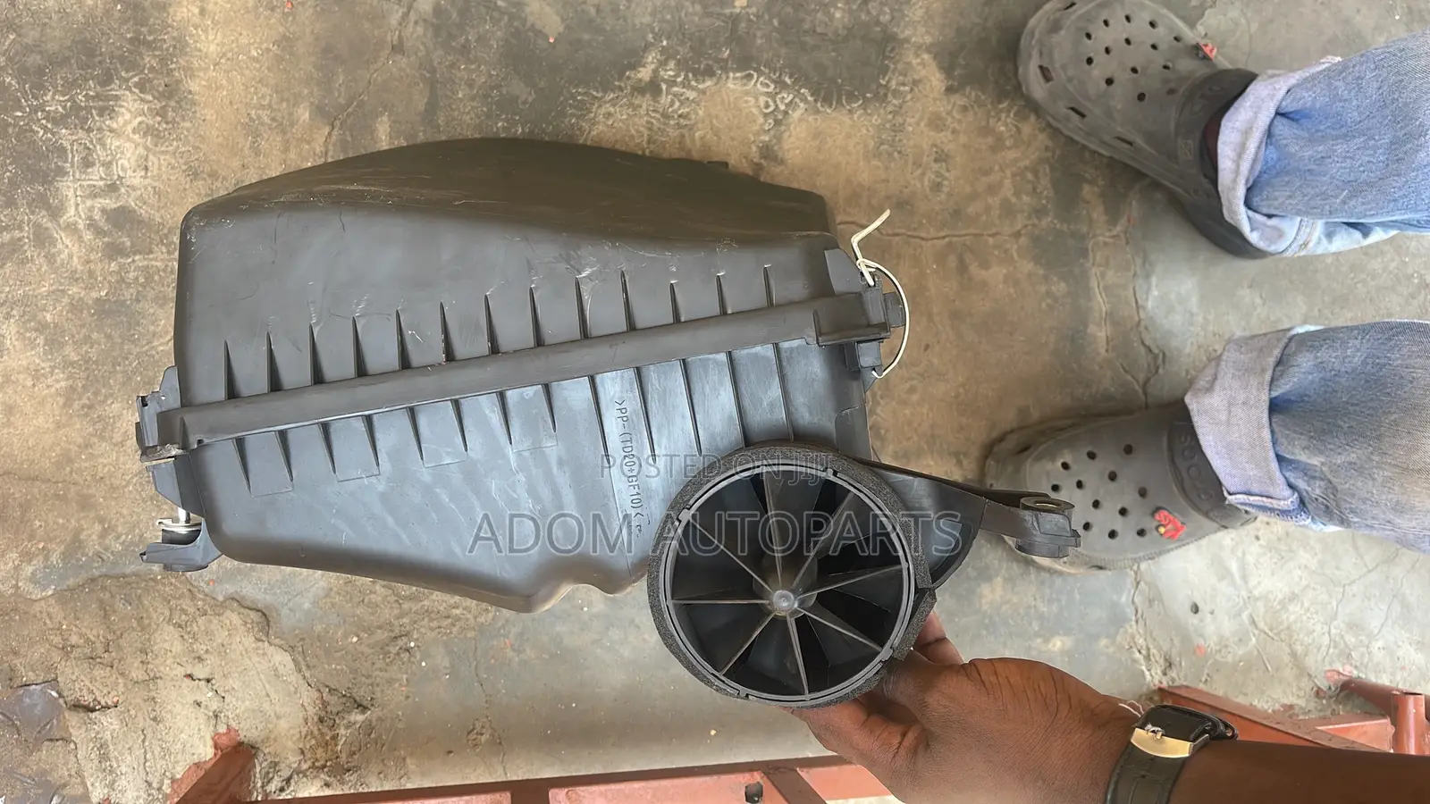Toyota Land Cruiser Prado V8 Air Cleaner Filter Box