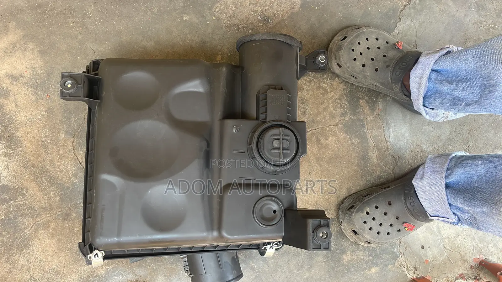 Toyota Land Cruiser Prado V8 Air Cleaner Filter Box