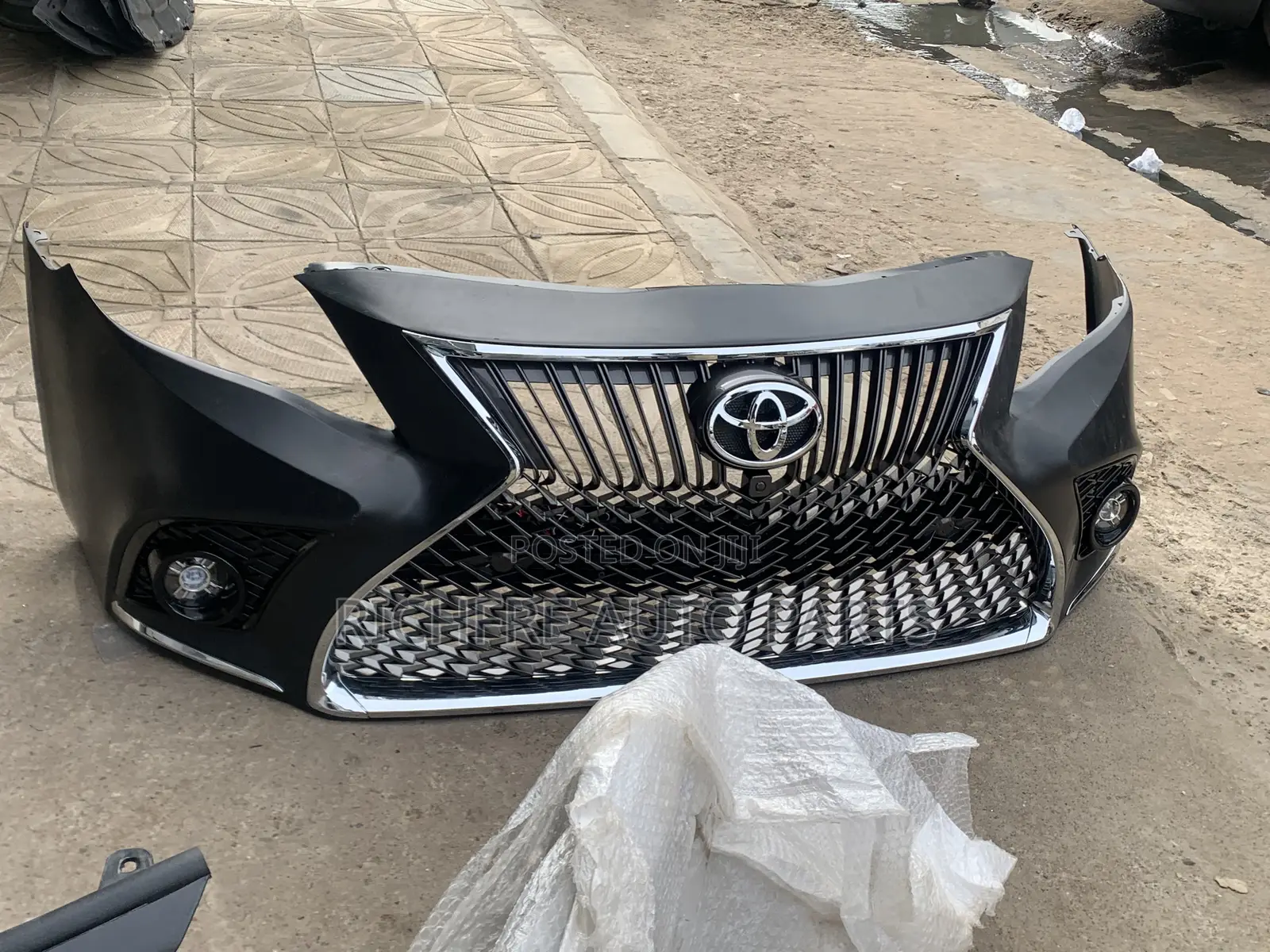 Toyota Camry 2012/2014 Front Bumper Lexus Type Spec