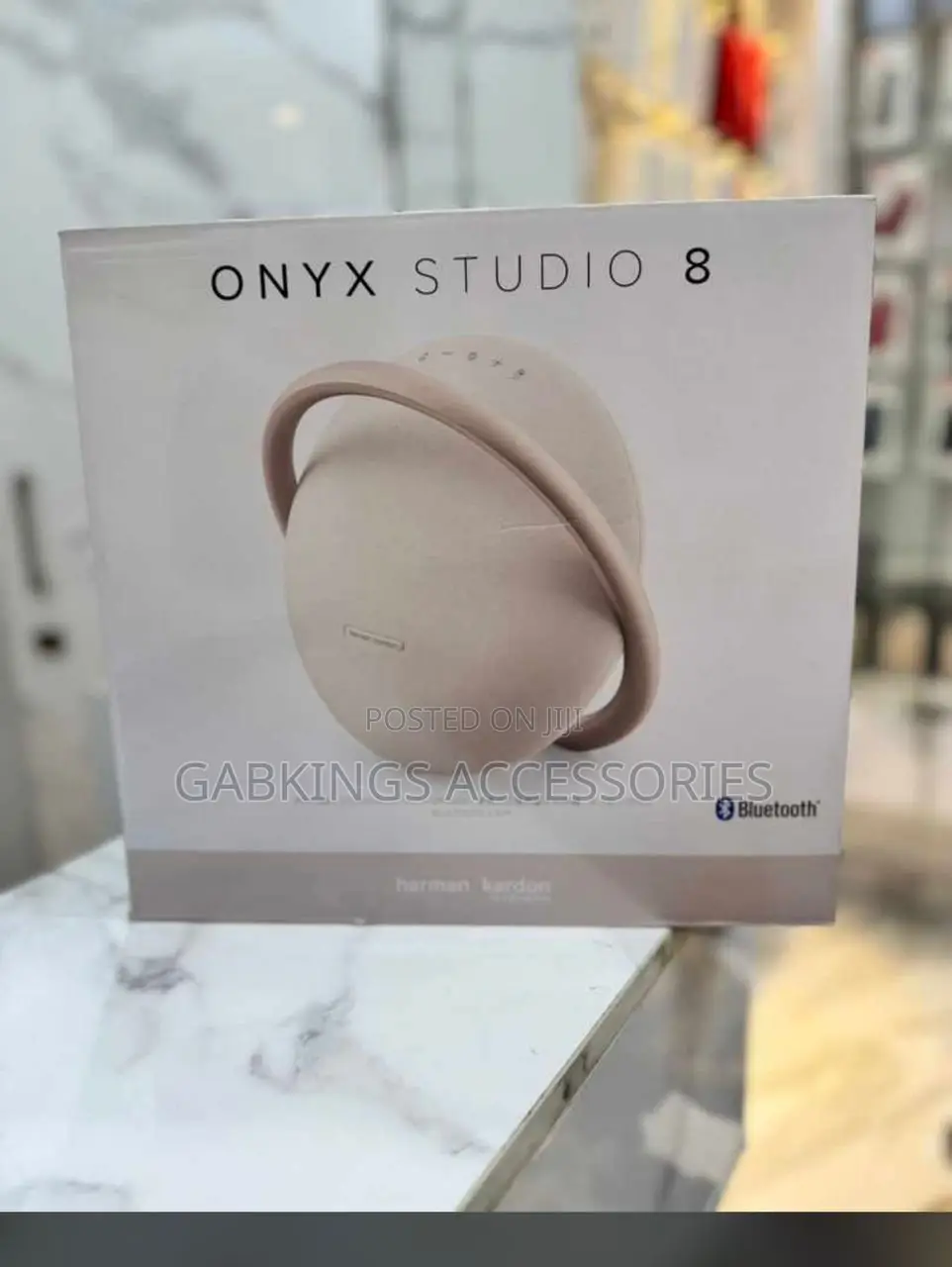 Onyx Studio 8