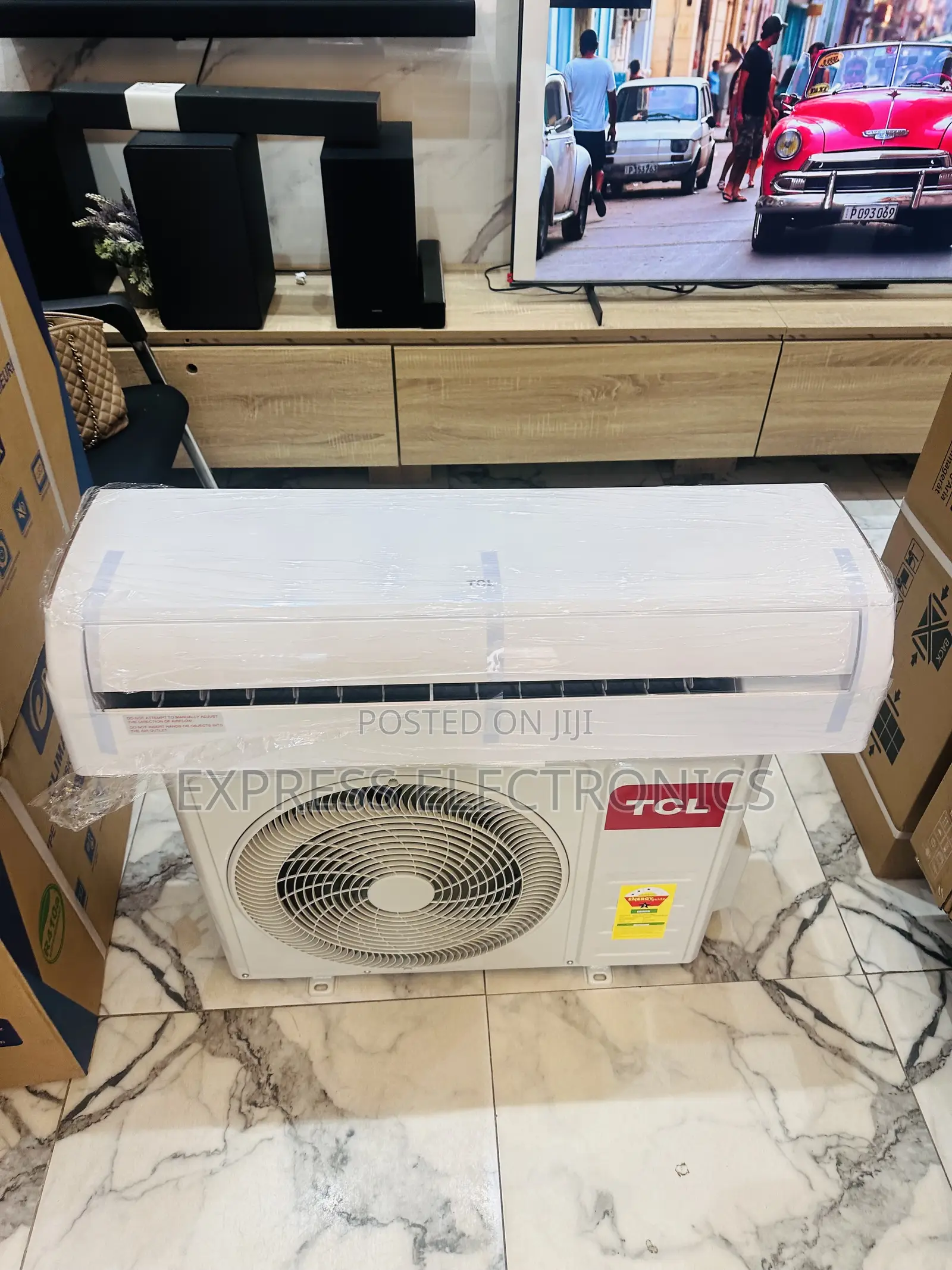 Very Cool Price TCL 1.5hp Split R410 Gas White AC