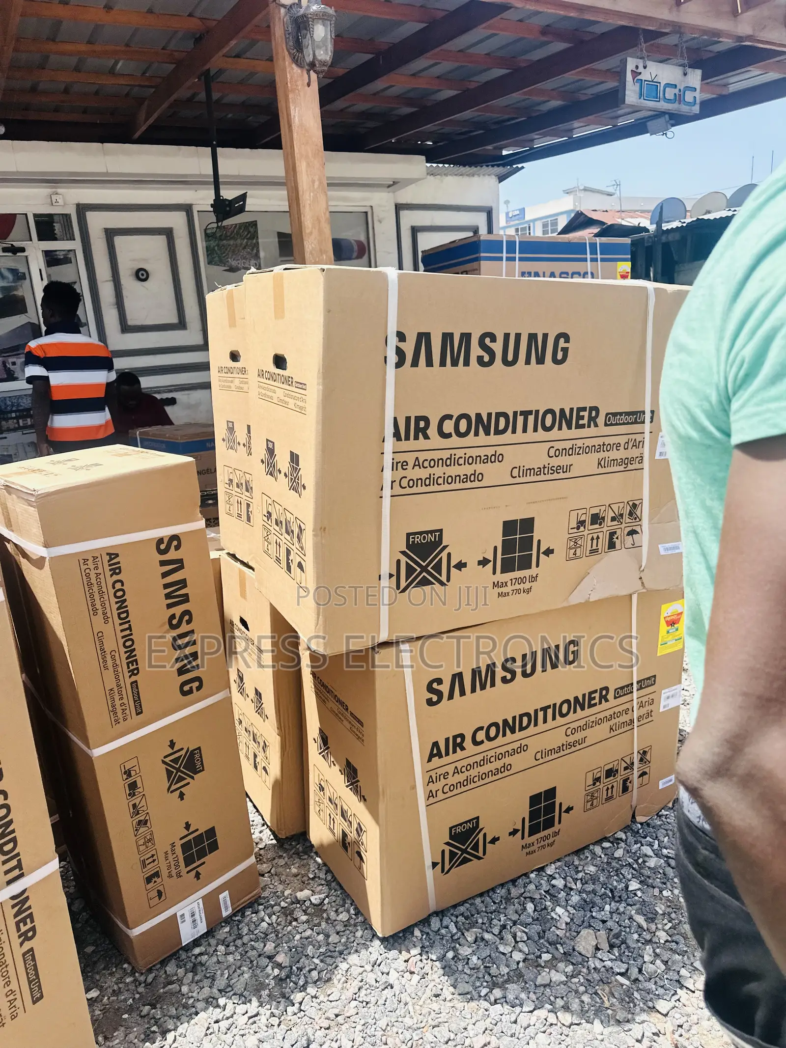 2.5hp Brand New Air Conditioner Samsung R410 Gas Split