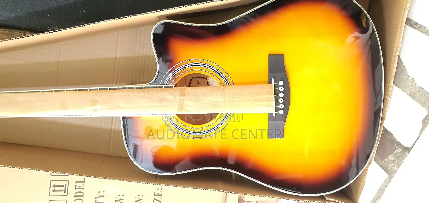 Yamaha Semi Acostic