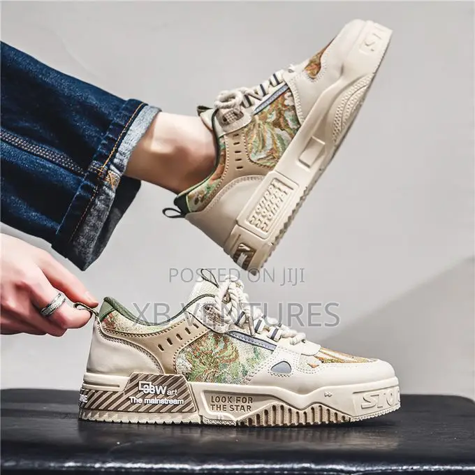 Casual Sneakers