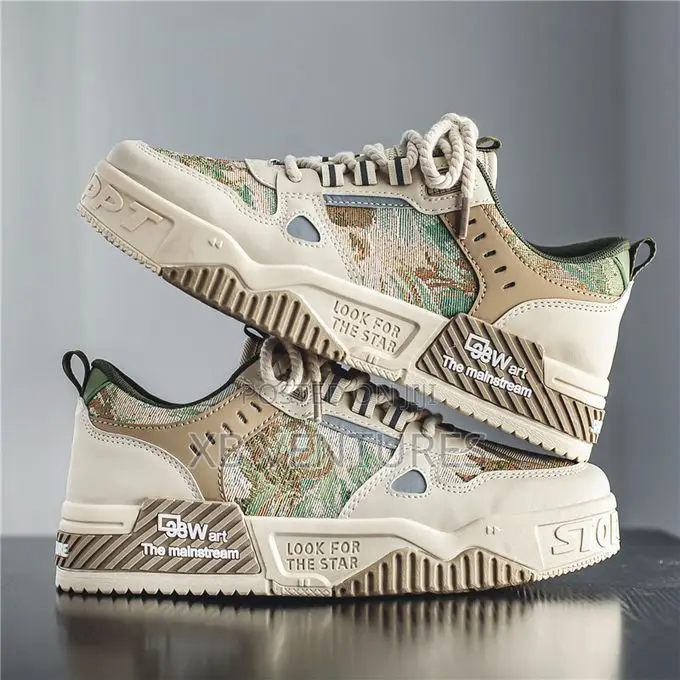 Casual Sneakers