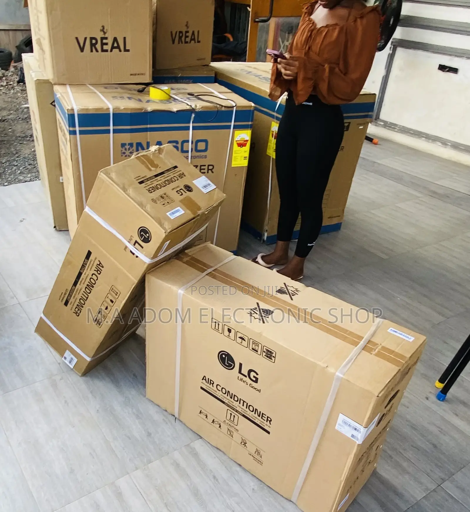 Sealed in Box LG 2.0hp R410 Split Type Air Conditioner.