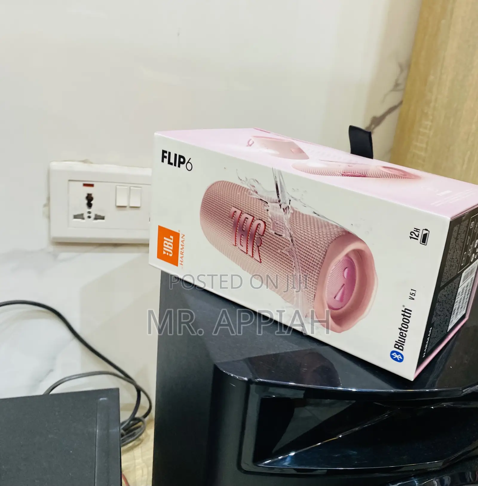 20watt JBL Flip(Pink)Portable Bluetooth Speaker.