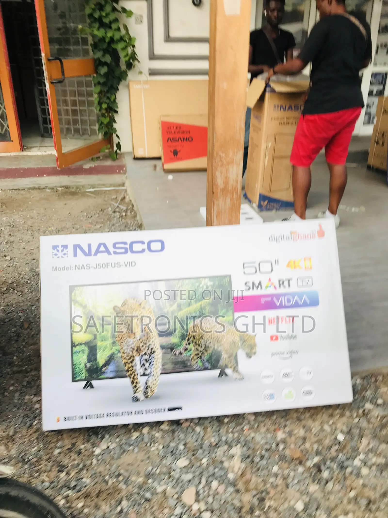 Nasco Full HD Black Electric 50 Inches Glossy Led Smart Tv