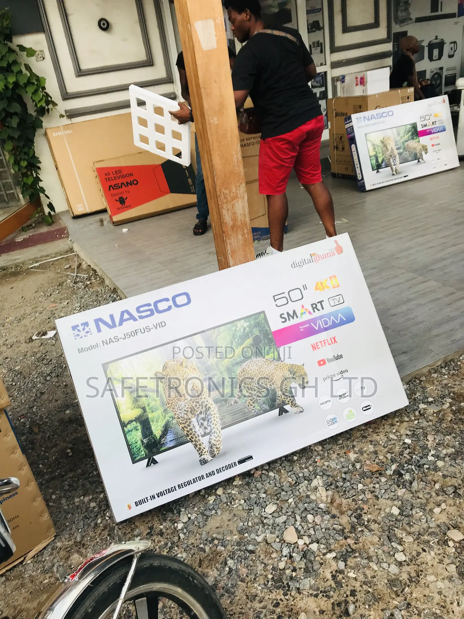 Nasco Full HD Black Electric 50 Inches Glossy Led Smart Tv