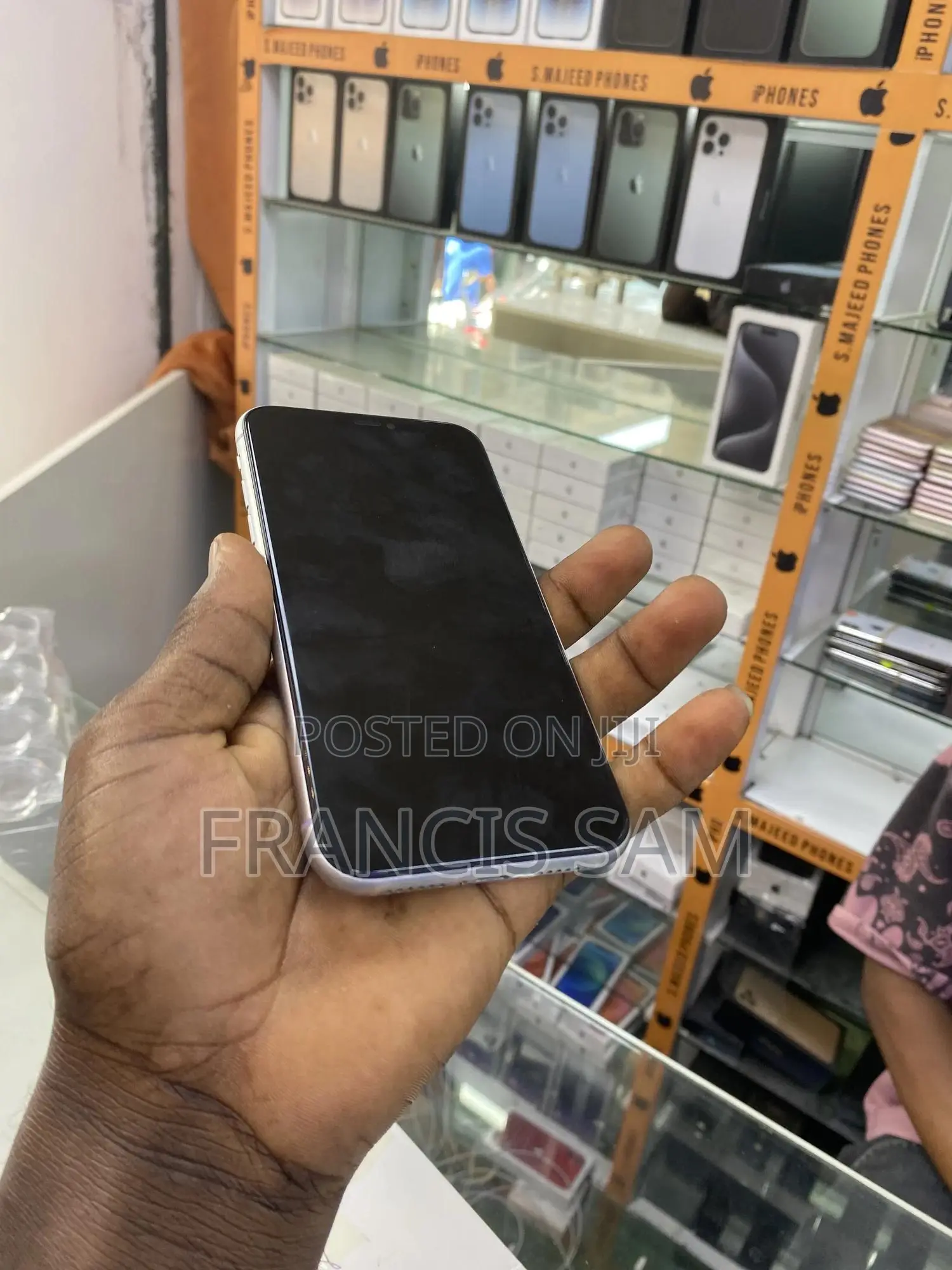 New Apple iPhone 11 128 GB Purple