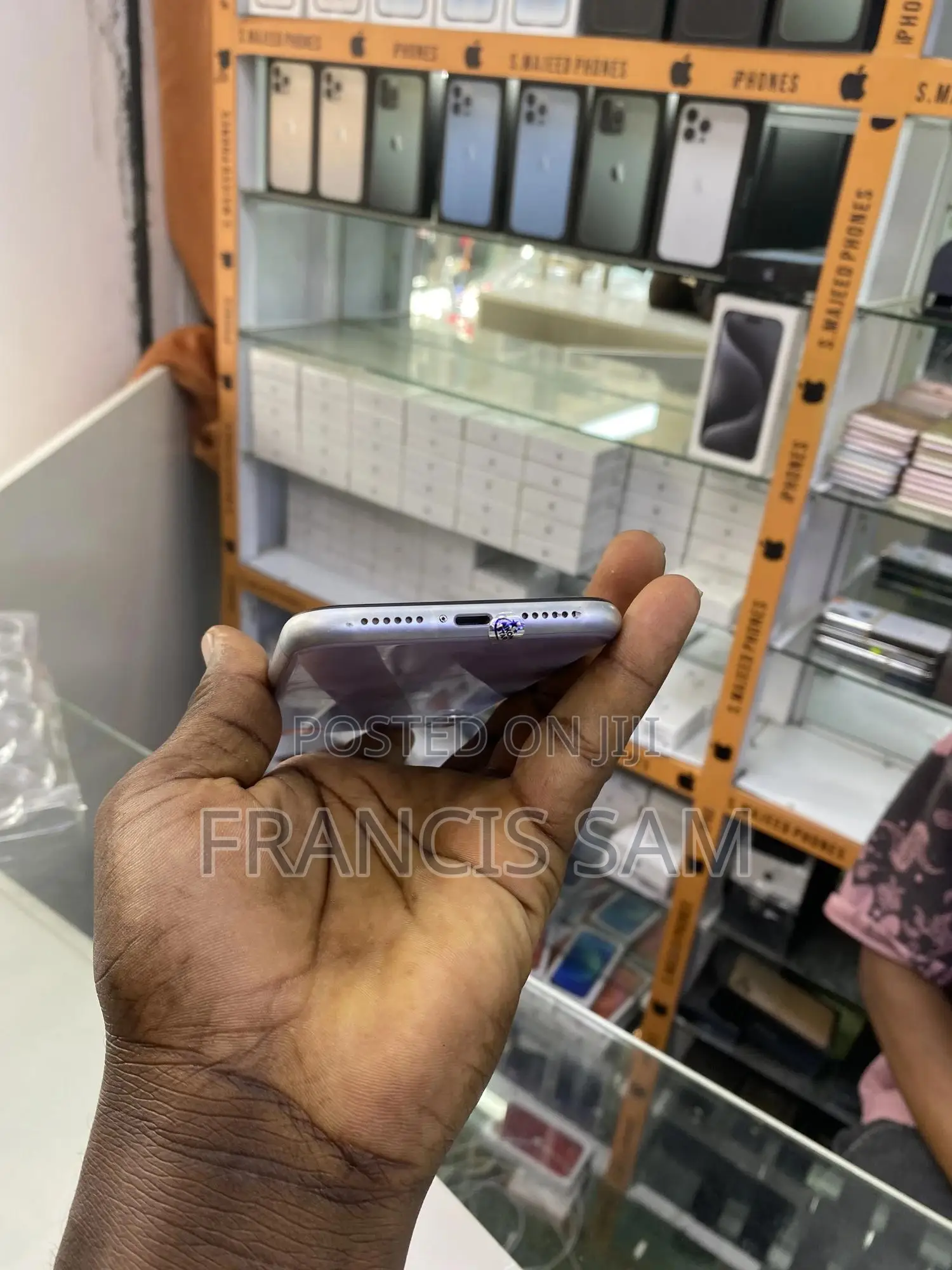 New Apple iPhone 11 128 GB Purple