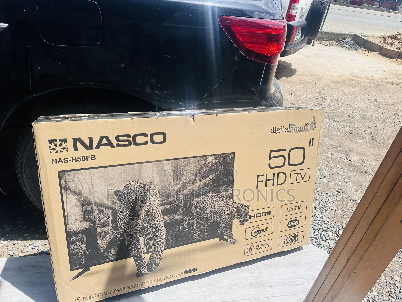 Ultra Slim FHD Satellite Nasco 50”