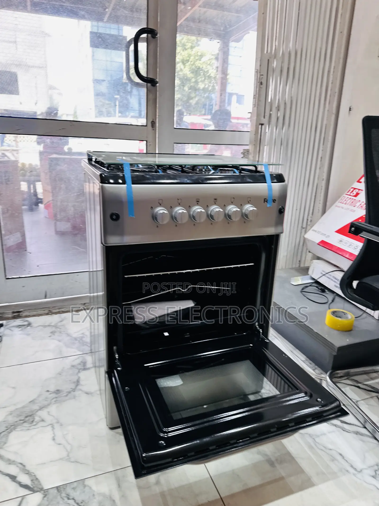 Free Standing Gas Cooker Oven 4burner 60/60 Sliver.