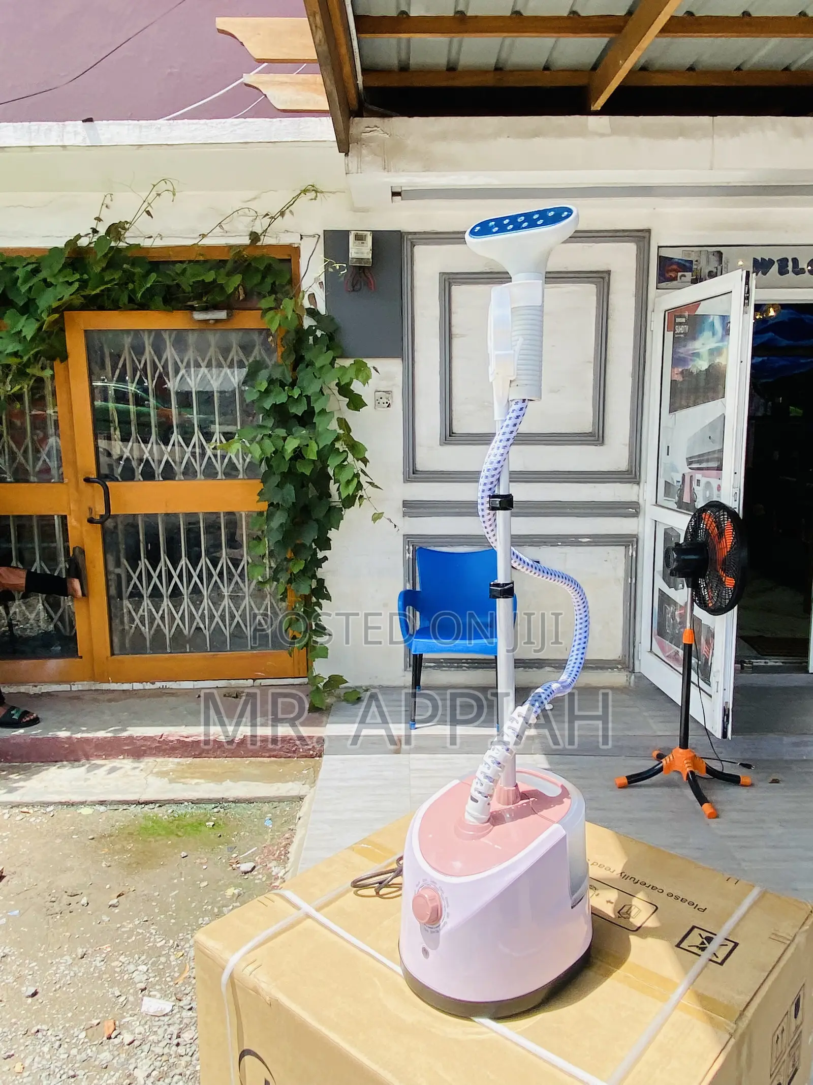 Energy Sufficient SC-618 1.7ltr Electric Garment Steamer.
