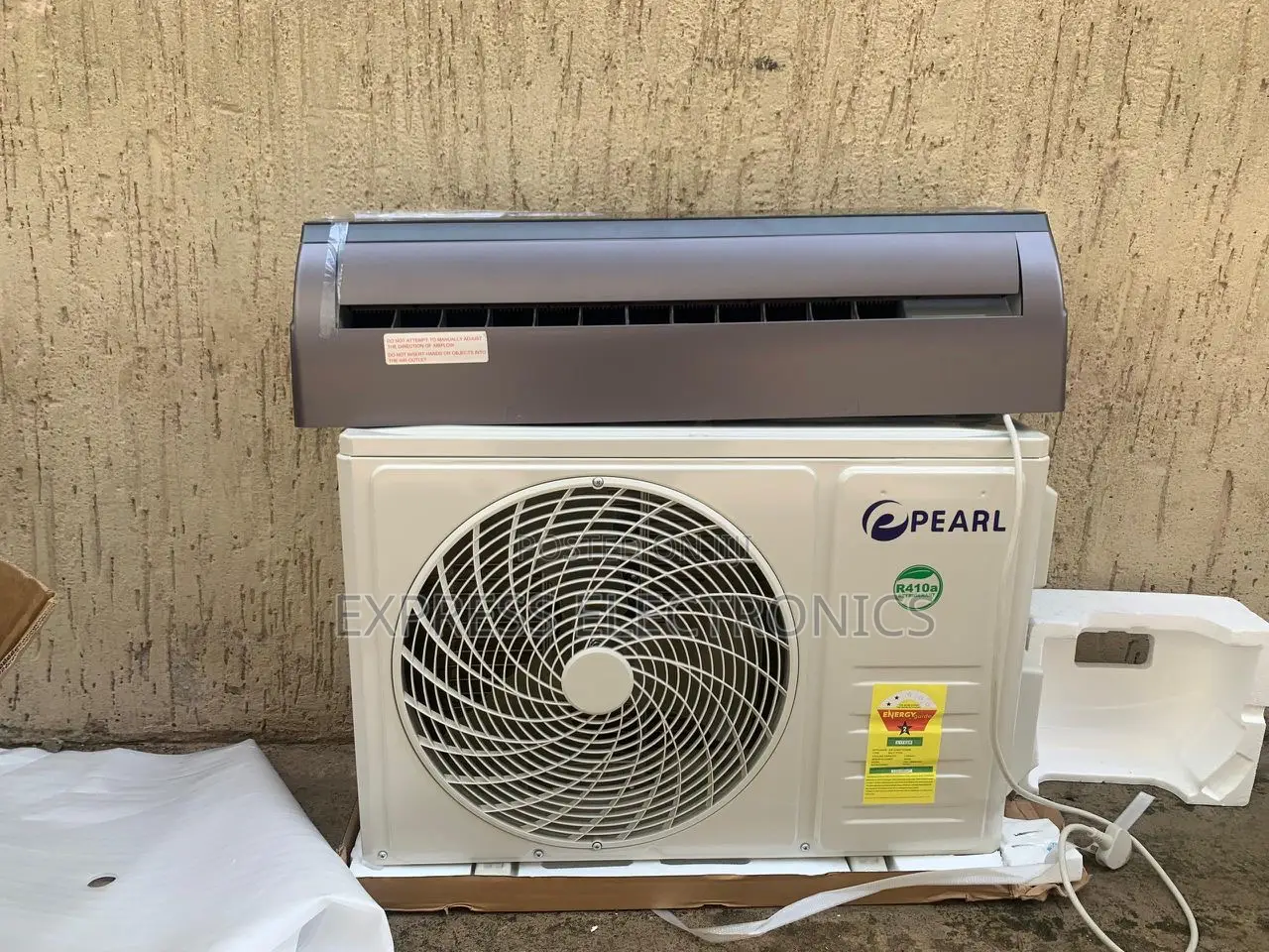 Quality Pearl Air Conditioner 1.5hp Black Split R410