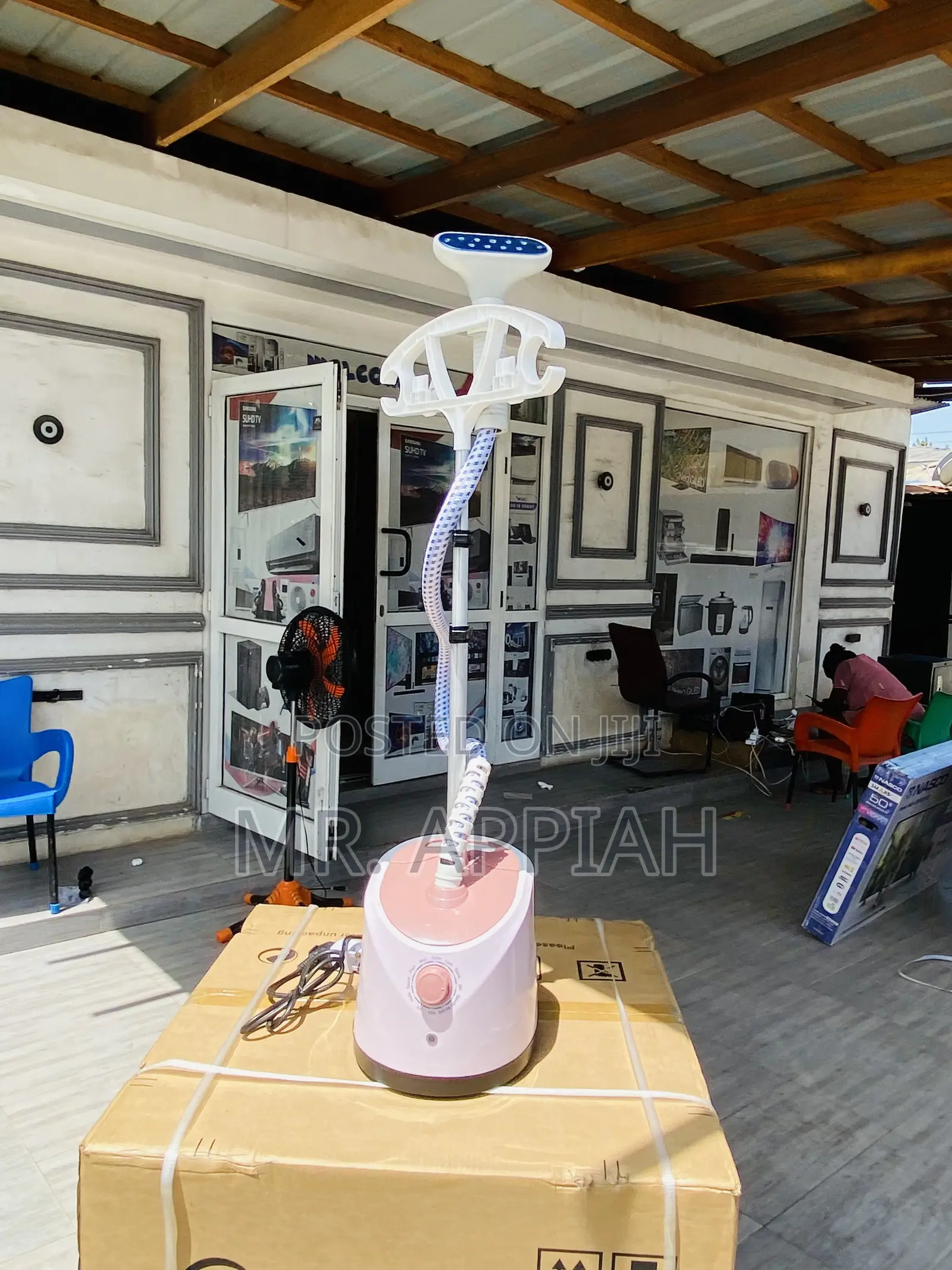Lovely Design SC-618 Electric Garment Steamer(2000E).