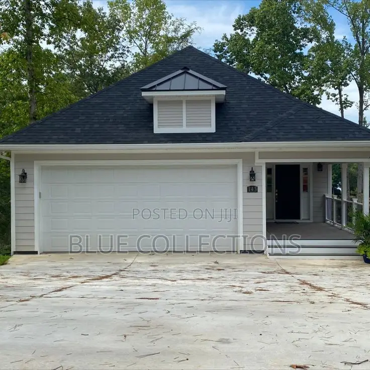 16×8 Automated Garage Door With Remote