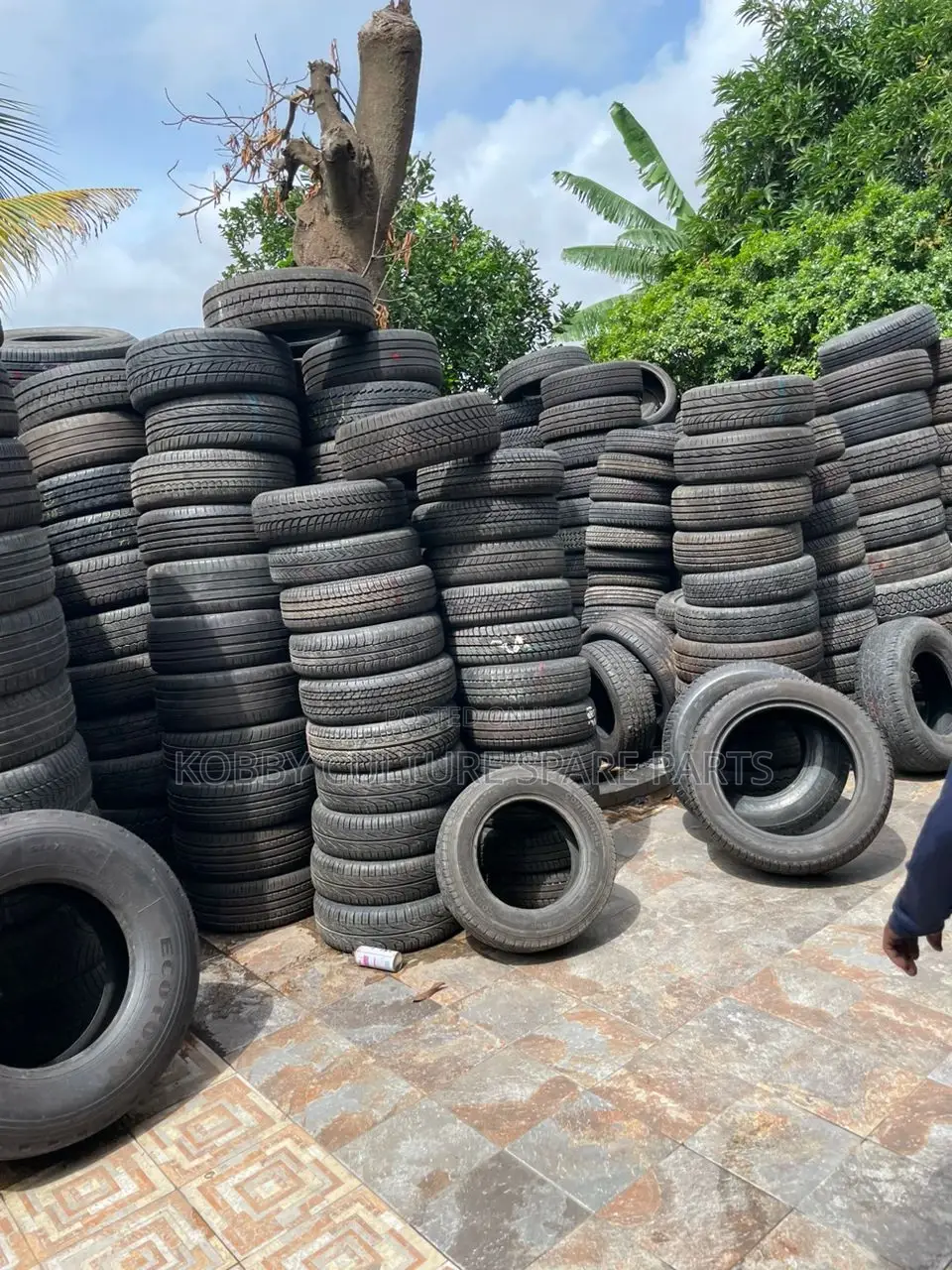 Neat Home Used Tyres First Grade Available