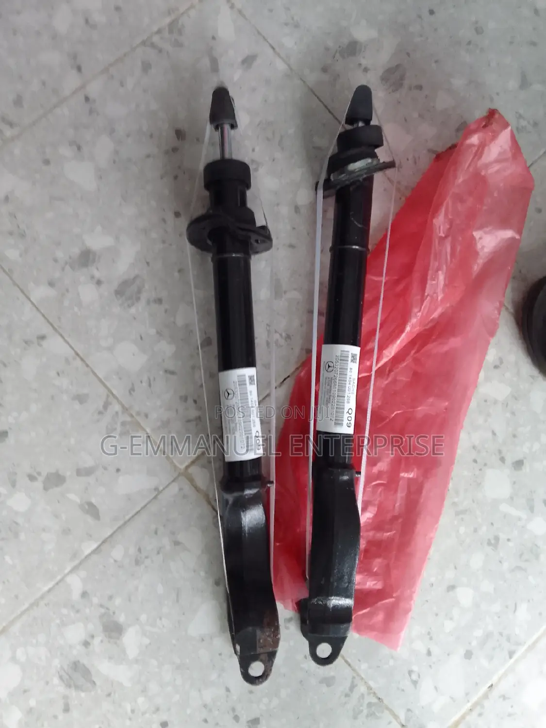 Mercedes Benz C-Class 2015 Front Shock Absorbers. Original.