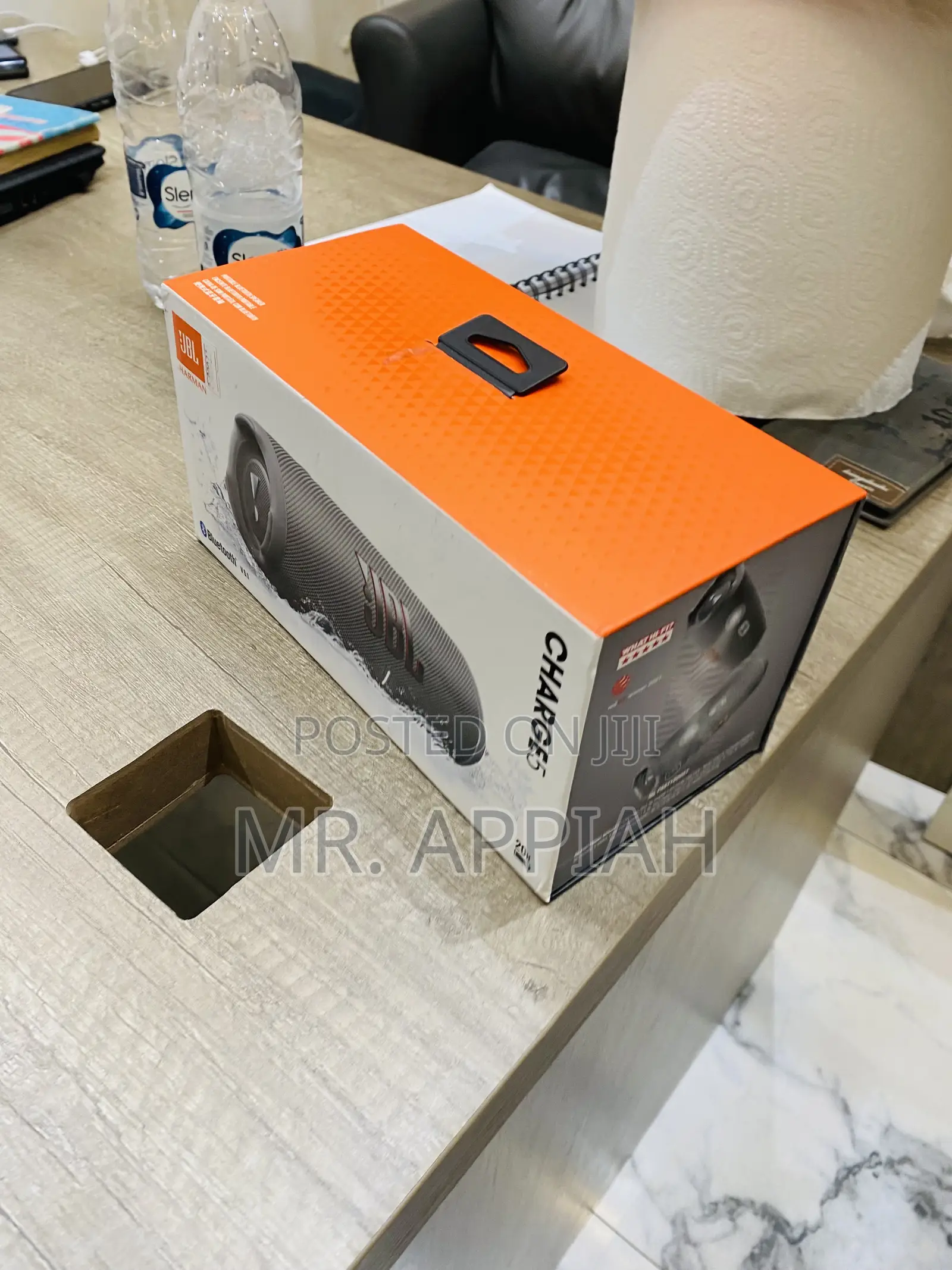 Brand New JBL Charge Portable Wireless Bluetooth Speaker.