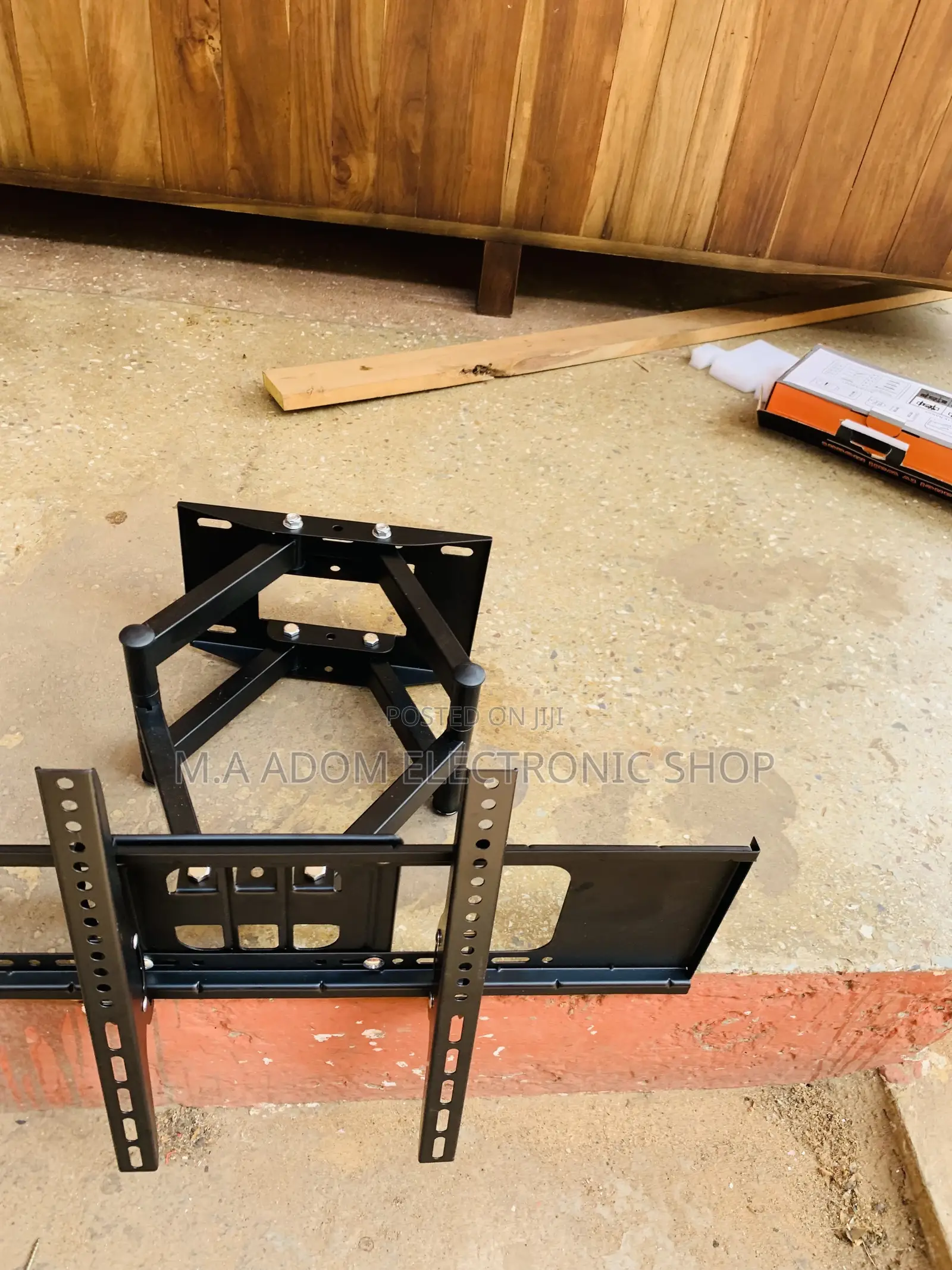 Tv Mount for Led TVS Between 33 -80inchs