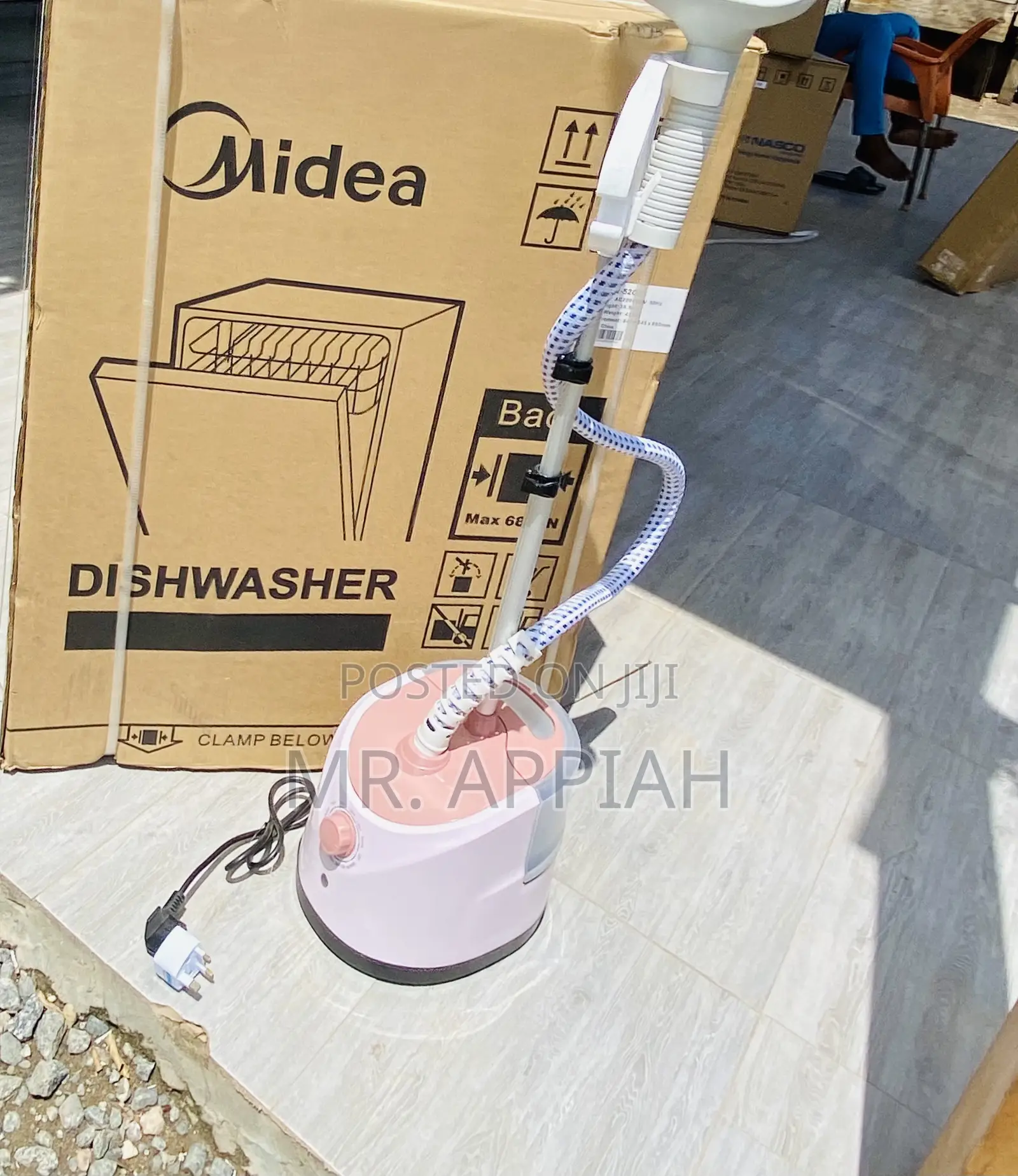 Latest SC-618 2000watt Electric Garment Steamer(Pink).