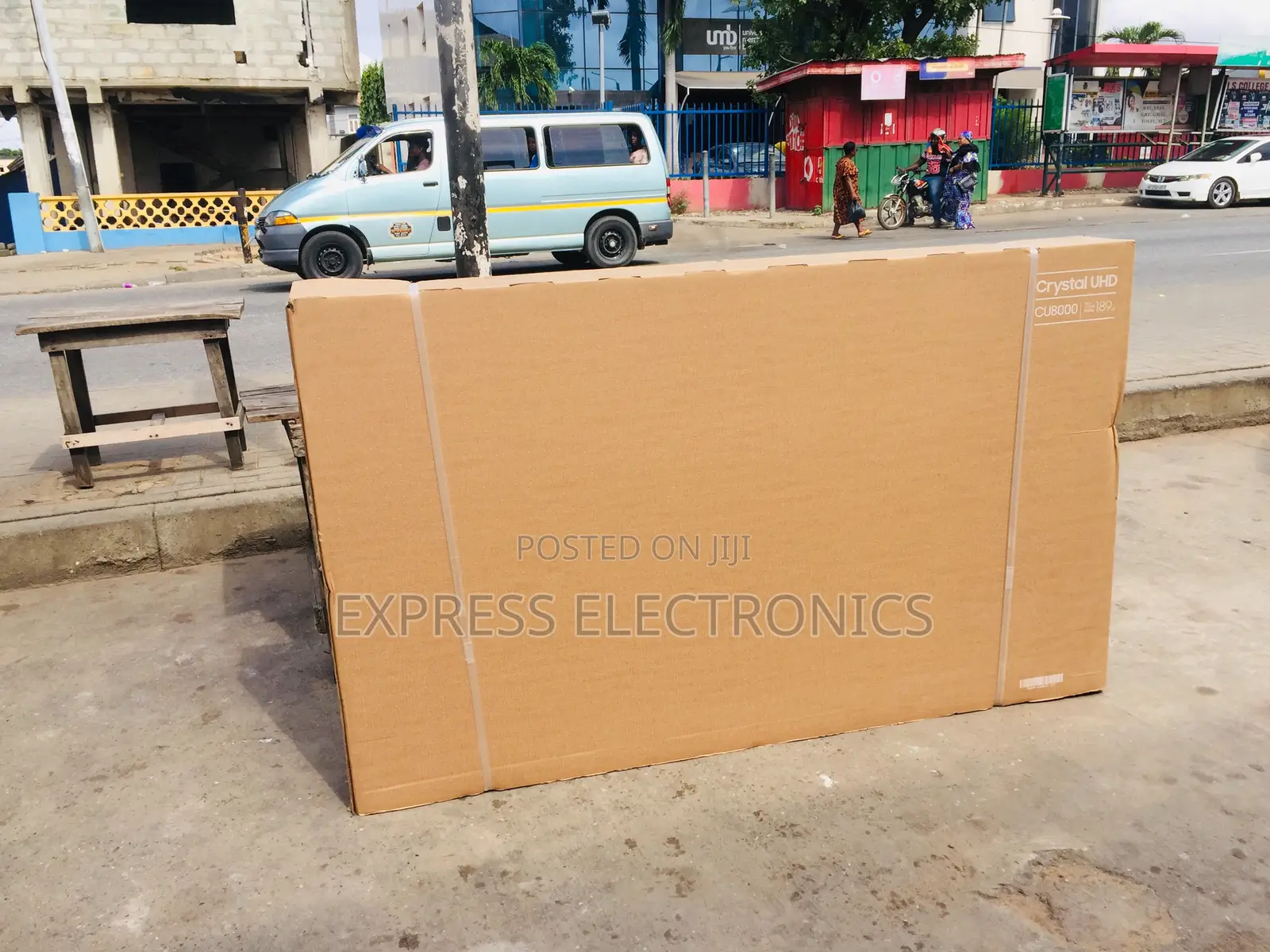 Samsung Glossy Slim Uhd Smart 75”Cu7000